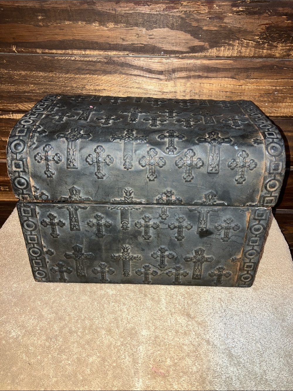 12x9x9Antique-Style Black Decorative Cross Embossed Chest